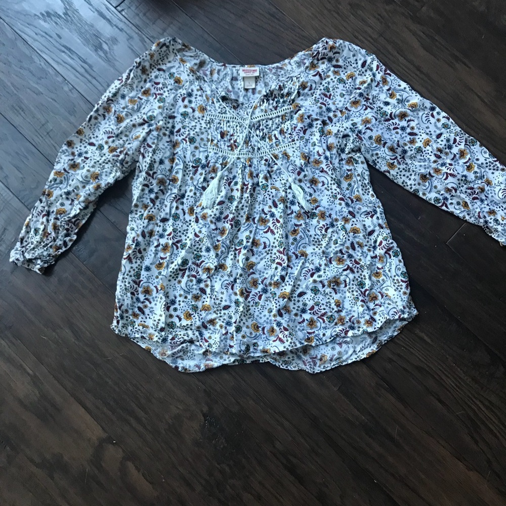 Mossimo shirt